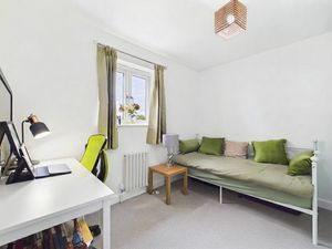 Bedroom- click for photo gallery